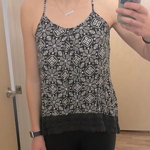 Crochet lace print tank